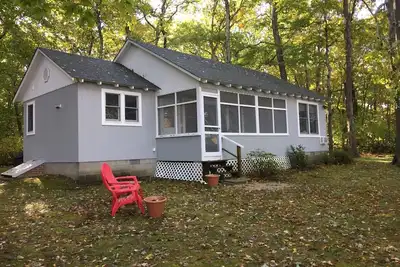 Image de Lovely Waterview Cottage au coeur du pays du vin de Long Island