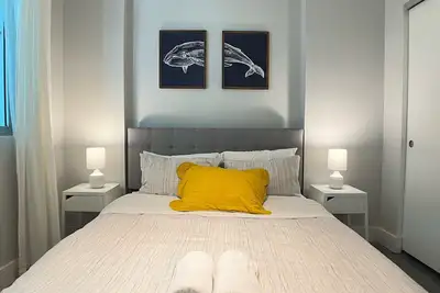 Image de Luxueux 2br, minutes de la plage et des restaurants