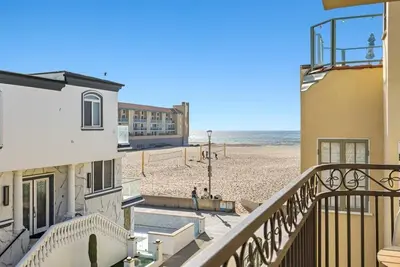 Image de Magnifique plage à la maison avec terrasse sur le toit-Casa Nuevo!