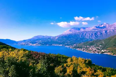 Image de Une maison familiale située dans l'intérieur de la péninsule de Luštica