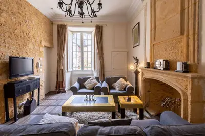 Image de Spacieux et élégant appartement romantique au coeur de Sarlat