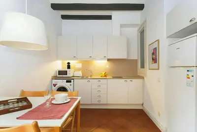 Image de Tranquil & Cozy with balcony! Plaça Catalunya. Ri.