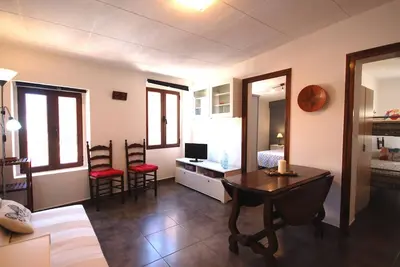Cozy Apartment 70 m. from The Beach in Tossa