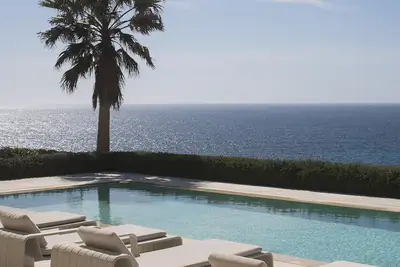 Image de Nouvelle Villa De Luxe Avec Une Vue Imprenable Sur La Mer
