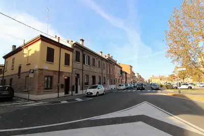 Image de Via di Roma 4, maison au centre avec terrasse