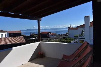 Image de Vue sur la mer Grand jardin privé - wifi gratuit