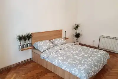 Nouveau 4br, 130m2 rez-de-chaussée, super central, calme