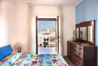 Image de panorama vésuve 2 (central) chambre privée dans l'appartement