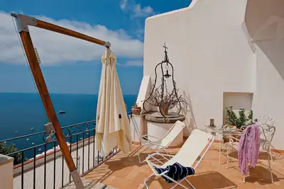 Villa Stella est une charmante propriété à Positano, Côte Amalfitaine, avec une vue imprenable sur la mer 3 c
