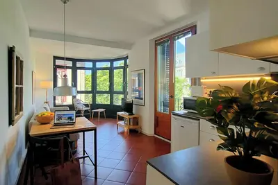 Image de Gorgeous views over La Rambla. Very bright! R. A.