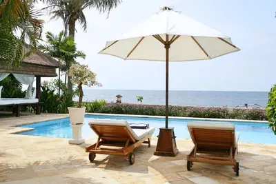 Image de Villa Segara Indah, villa sur la plage de Lovina avec piscine privée à - maximum 8 pers