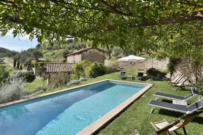 Image de Villa à Vorno avec 5 chambres à coucher, 10 couchages