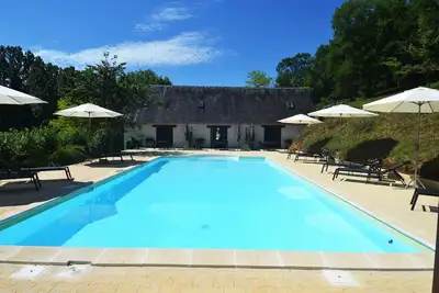 Image de Gîte pour 2 - 45m² - espace vert calme - grande piscine
