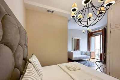 Torres de Serranos, 2 chambres, 4 P+balcon à Ciutat Vella, dans la vieille ville