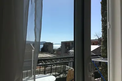 Image de Balcon, vue sur la mer, à 5 min à pied de la plage, Wi-Fi, climatisation, parking