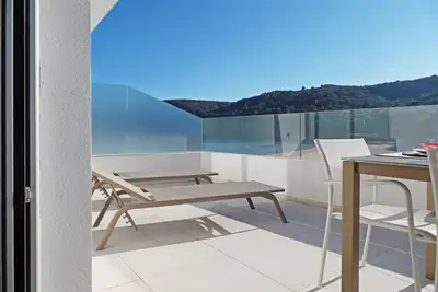 Penthouse De Luxe 6p Terrasse 3ch 2sdb 5 M Plage Wifi Airco Sattv Garage Gratuit