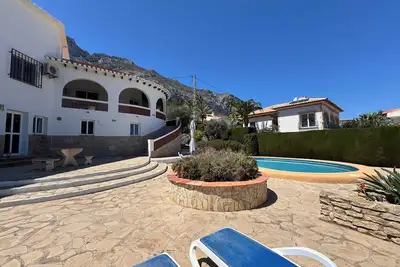 Image de Maison confortable, vue sur la mer, piscine privée, air conditionné,