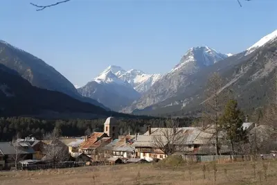 Image de bel appartement labellisé dans maison village Les Alberts Montgenevre