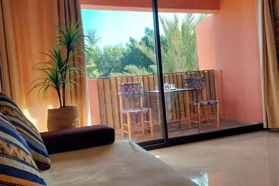 Image de 🏖 🏊♂️ Plage à 5 minutes à pied 🏠 ensoleillé ☀️ balcon vue jardin 🌴
