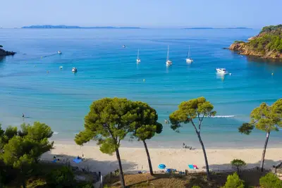 Image de Beau T2 Mezzanine 4 pers à 250m de la Plage avec Piscine CHAUFFÉE & Tennis (201)