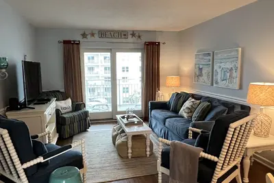 Image de Réservez maintenant pour les spéciaux d'automne et d'hiver! Propriété en bord de mer Plage non motrice