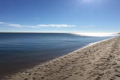 Image de Old Cape Cod Charm Ă Chatham Ma, 1/4 mile Ă distance de marche de la plage Hardings