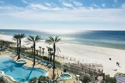 Image de Nouvelle Liste - Luxe sur la plage 4br / 3ba avec vue sur le coucher du soleil et 2 maîtres!