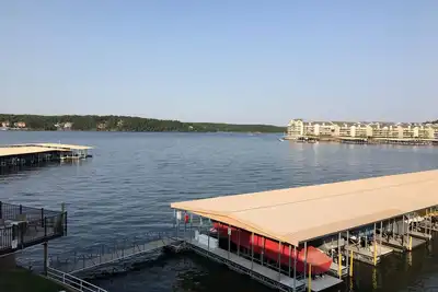 Image de Nouvellement remodelé-Belle Condo Front de l'eau * 1 lit / 1 Bain * 4 personnes * Pas d'accès étapes