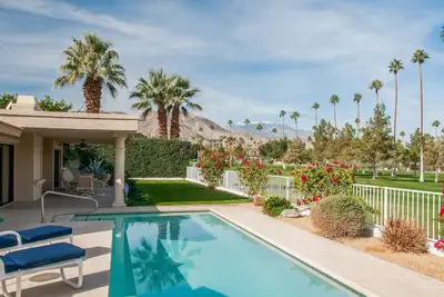 Image de Joyau South Palm Desert!