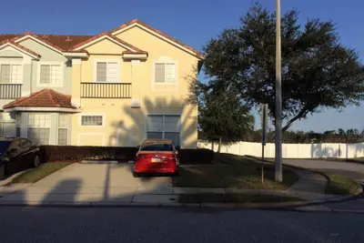 Image de Une belle maison de ville de propriété de fin