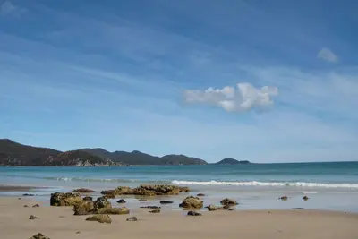 Image de Sisters Beach House, Sisters Beach, à 50 mètres de la plage dans le parc national