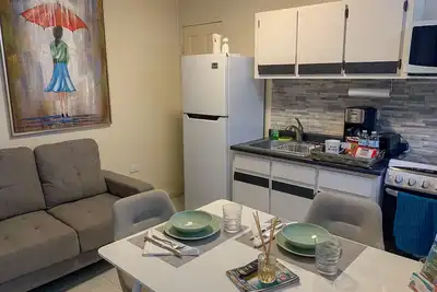 Image de Appartement rénové avec terrasse et buanderie