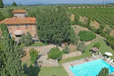 Image de Charmante villa avec piscine nichée dans les vignobles du Chianti, climatisation