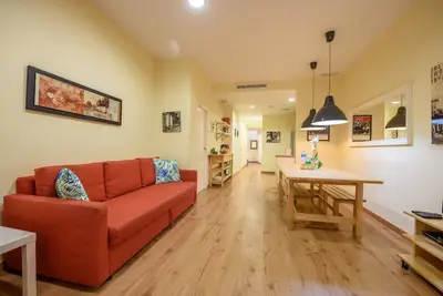 Image de Appartement chic et spacieux pour les familles | Parking Wifi 15m Ramblas à distance de marche