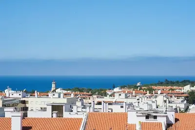 Image de 1 appartement Br à Cascais w \/ piscine, 4 personnes - vue magnifique sur la mer