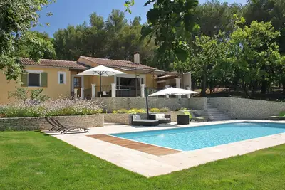 Image de Belle villa provençale avec jardin clos et joliment paysagé - l’Isle sur Sorgue