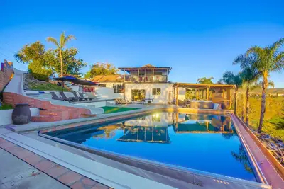 Image de Maison Totalement RÉNOVÉE Au Paradis!
