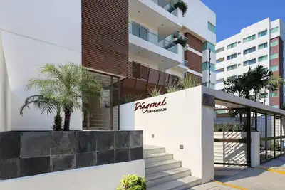 Image de Oceanfront 3 Bd. Penthouse (2 Niveaux)