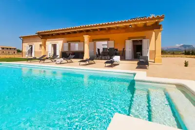 Sion Finca for 6 with pool in Binissalem