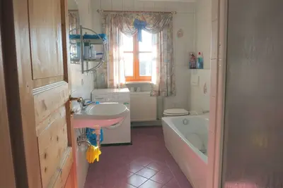 Image de Sehr ruhige Ferienwohnung mit 2 separaten Schlafzimmern, 75 qm