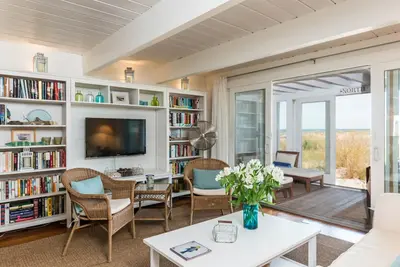 Image de Ocean Front, Sunrise Views, Well Appointed, Delaware Beach, Rehoboth By The Sea