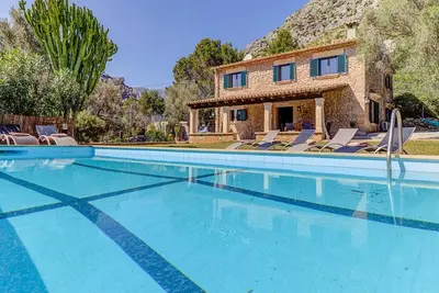 Image de La Plana for eigth people with pool, 4 bedrooms, wifi and BBQgth people with pool