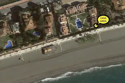 Une magnifique fenêtre sur la mer avec terrasse, piscine et Wifi Gratuit