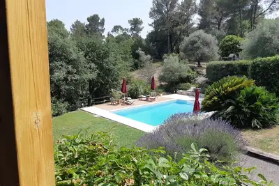 Image de Villa Côté Soleil, magnifique maison en bois avec piscine et jacuzzi