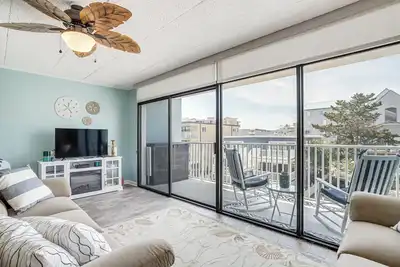 Image de Nouveau! Ocean City Condo w / Balcony - Promenade à la plage!