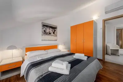 Image de Dante maison avec appartements / Appartement Dante4