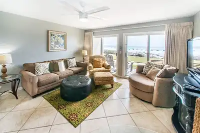 Image de IndWindancer 111-1br + Bunks⭐BeachFRONT Ground Floor-28 au 31 mai 1083 $! Plage Svc