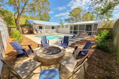 Image de The Hideaway, Piscine chauffée privée, salle de jeux, Old Seagrove, Animaux acceptés, Disponible du 17 au 24 août!