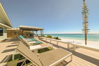 Image de À l'est du soleil, Gulf Front 6 Bedroom! Disponible du 17 août au 10 septembre à des prix spectaculaires! À côté de la mer