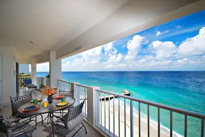 Image de Beachfront-Las Brisas 402-Familial-Près de la ville